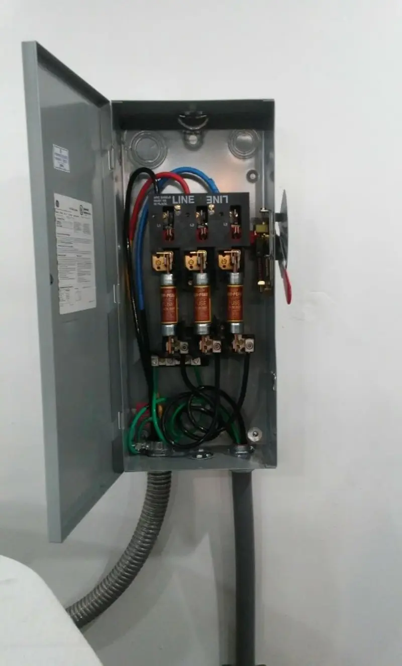 Three-phase disconnect switch installed for Electrical Wiring & Rewiring in Blackman